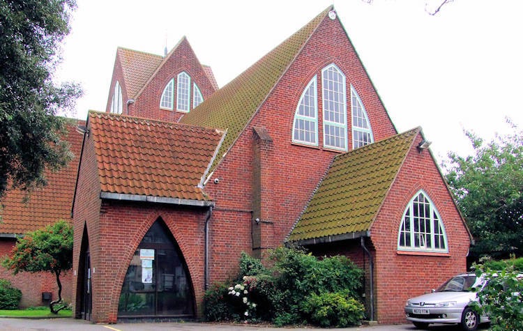 StPeterGorlestonSimonKnott750