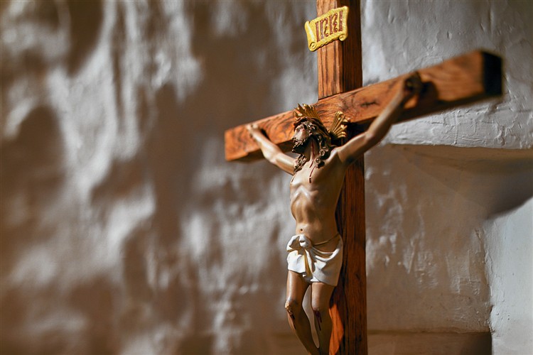 crucifix 2013